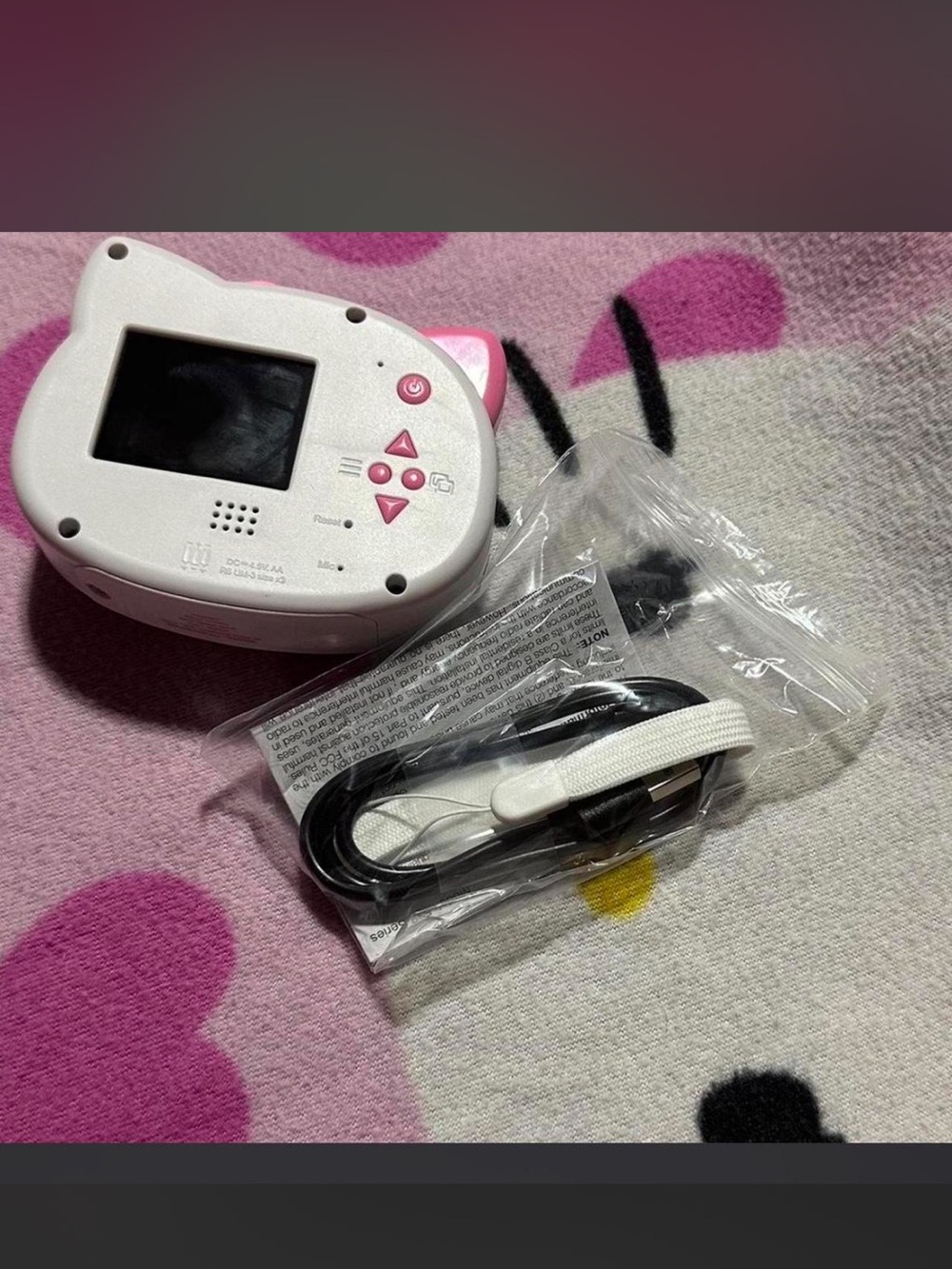 Hello Kitty Camera - Picture 2 of 4